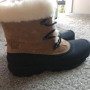 Sorel snow / rain proof boots